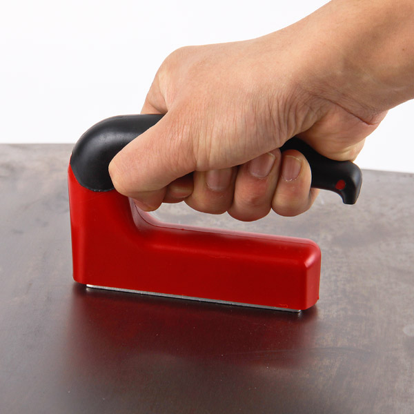 Strong MagnetPowerful Magnet with Ergonomic Handle100 lb Pull Force075